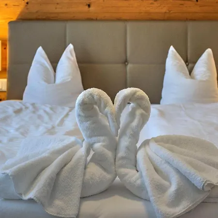 Ski-in, Ski-out Brunner Apartment, Wildschoenau, Cleaning Included * Niederau