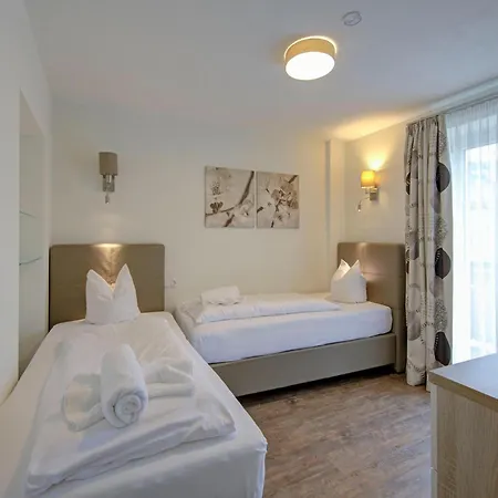 Ski-in, Ski-out Brunner Apartment, Wildschoenau, Cleaning Included דירה