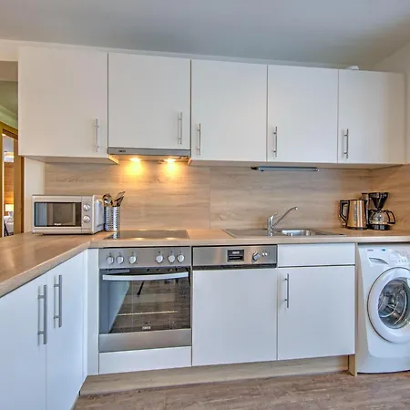 Ski-in, Ski-out Brunner Apartment, Wildschoenau, Cleaning Included * נידראו