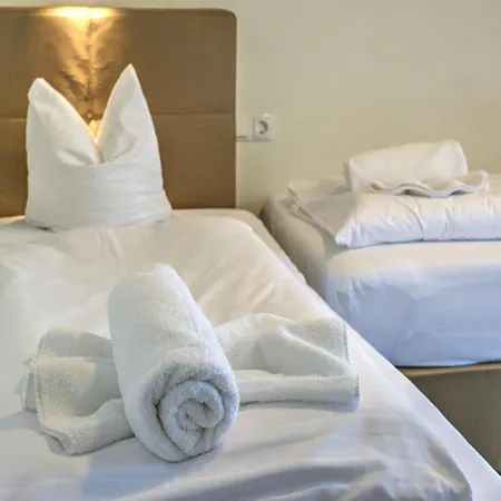 Ski-in, Ski-out Brunner Apartment, Wildschoenau, Cleaning Included דירה *